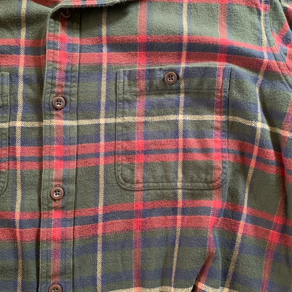 SOLD Orvis XLT The Perfect Flannel. Long sleeve. Plaid - Picture 3 of 5